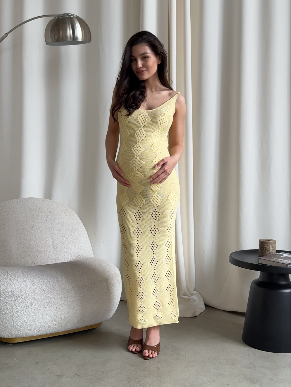 Платье вязаное, длинное, на бретелях, с узором «ромбики»