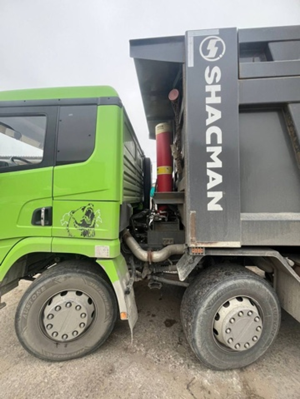 Shacman (Shaanxi) SX* 8x4 Самосвал SX33186V366 (Дизельный, 11,6 л, 423 л.с., МТ)