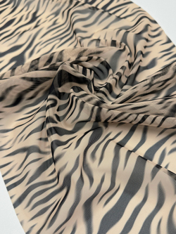 Сетка эластичная с тигровым принтом отрезом 70х50 см (Турция)