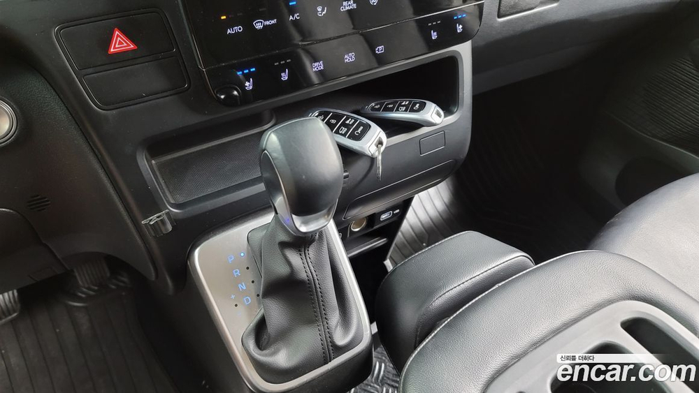 Hyundai Staria Tourer 11-и местный (06.2022)
