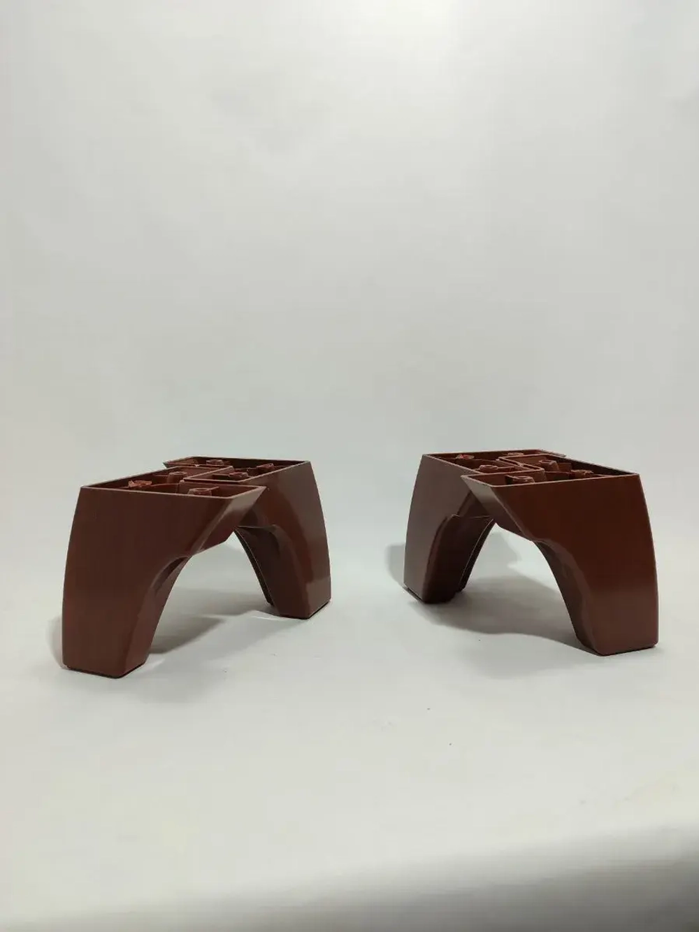 Мебельные ножки пластиковые для дивана шкафа и тумбочки