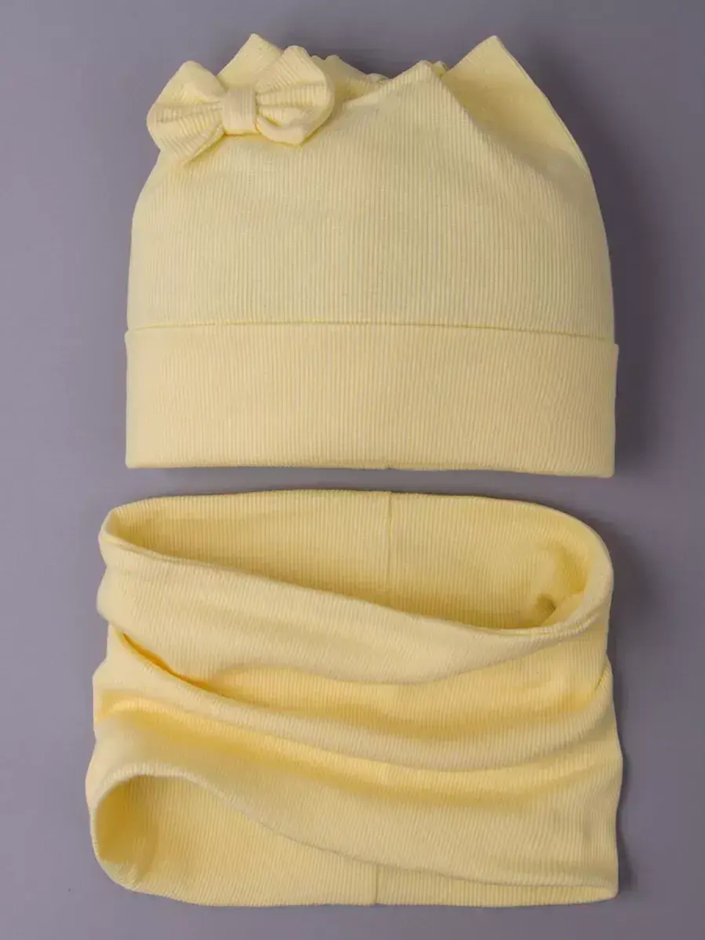 Шапка для девочки осенняя с ушками и снуд