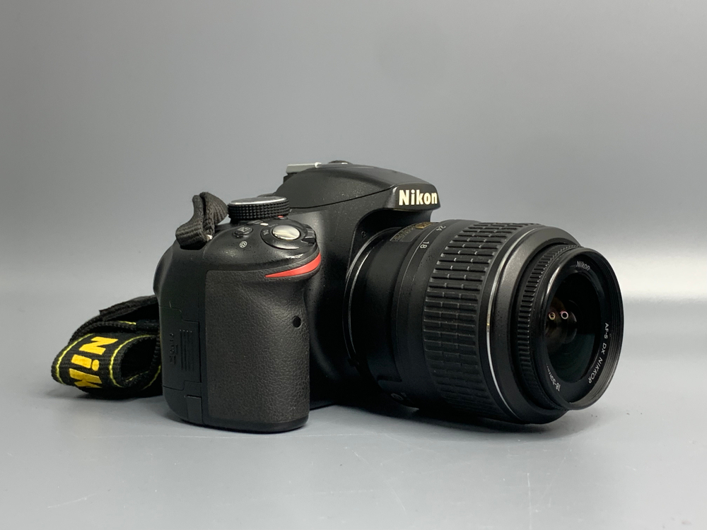 Nikon D3200 kit 18-55mm 15300 кадров