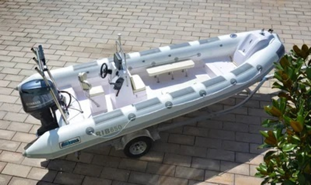 Лодка РИБ STORMLINE RIB650