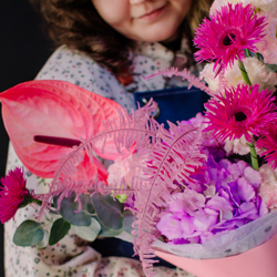 31. Стильный объемный букет с антуриумом