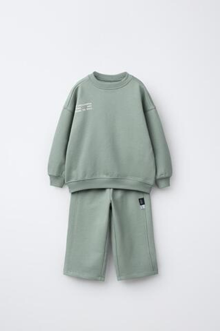 ZARA БАЗОВЫЙ КОМПЛЕКТ ТОЛСТОВКА И БРЮКИ-ДЖОГГЕРЫ, ЛИНЯЛЫЙ ЗЕЛЕНЫЙ