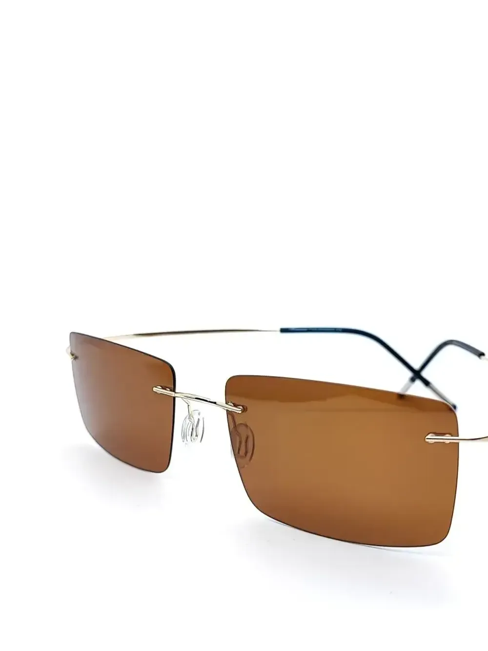 Титановые солнцезащитные очки с поляризацией