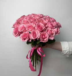 Букет из 25 розовых роз
