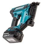 Makita DPT353RFE аккумуляторный гвоздезабиватель (2 x 3 Ач, ЗУ)