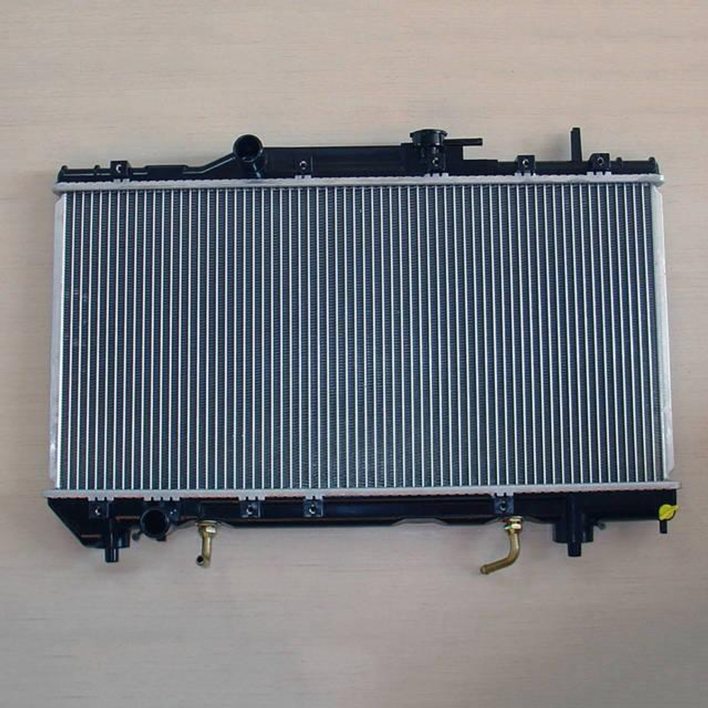 Радиатор охлаждения Toyota Carina E T190