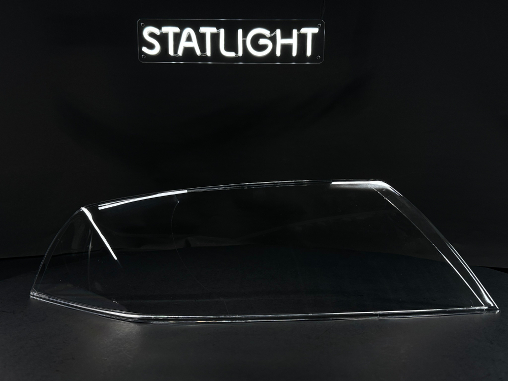 Правое стекло фары Skoda Octavia 2 A5 2004-2009