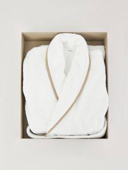 Халат махровый с шалькой Claire Batiste Atelier Roma Niveo белый с бежевым кантом