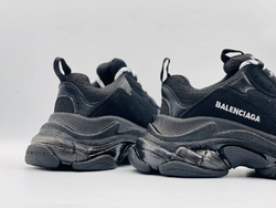 Кроссовки BALENCIAGA TRIPLE