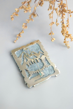 Брошь в технике флорентийской мозаики «Обаяние лесного дома».