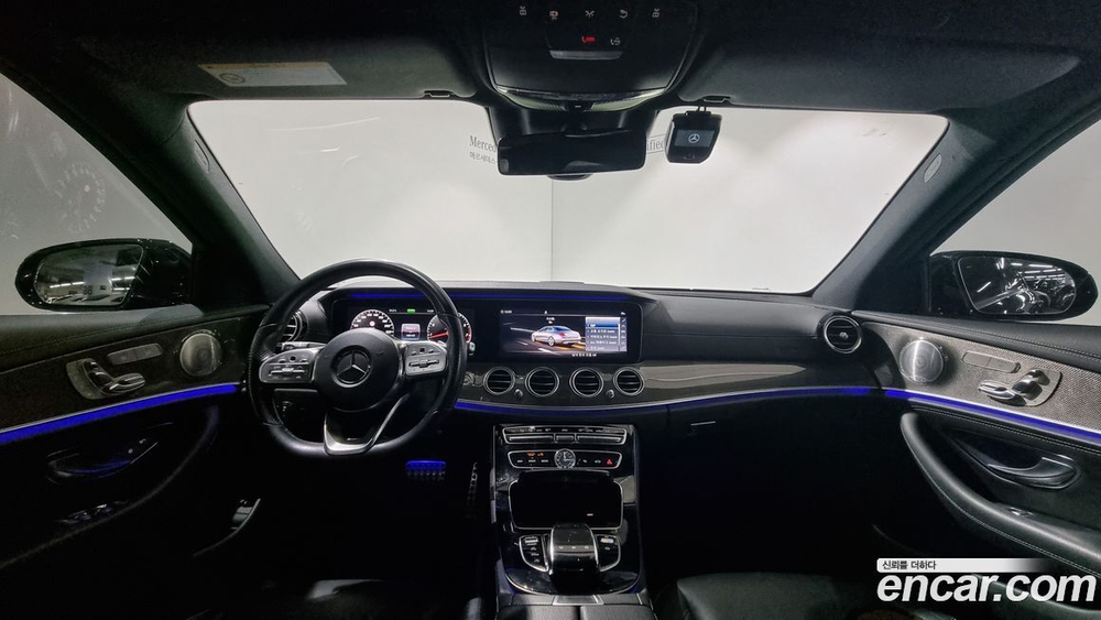 Mercedes-Benz E-Class W213 E350 4MATIC AMG Line (09.2019)