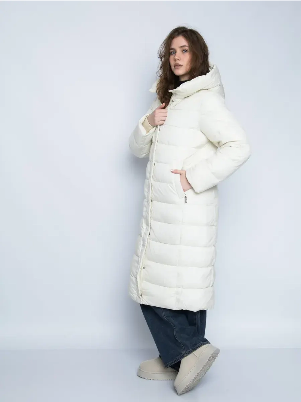 Куртка зимняя удлиненная с капюшоном