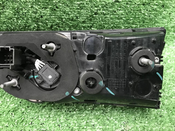 Фонарь крышки багажника Geely Monjaro (2021-н.в.)