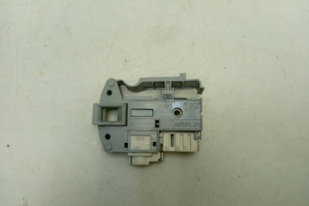 WMSD7105 кт157 Блокировка люка для стиральной машины Hotpoint-Ariston WMSD7105 б/у