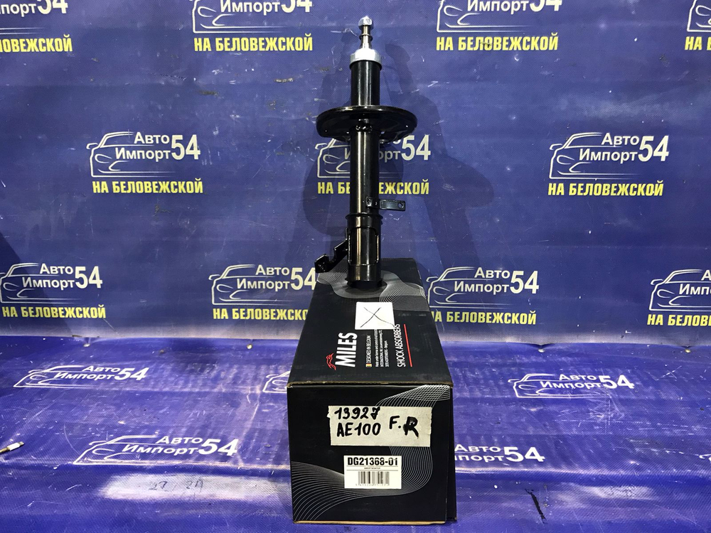 Стойка передняя правая TOYOTA COROLLA 1997-2002