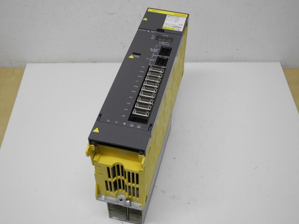 Б/у FANUC A06B-6102-H211#H520