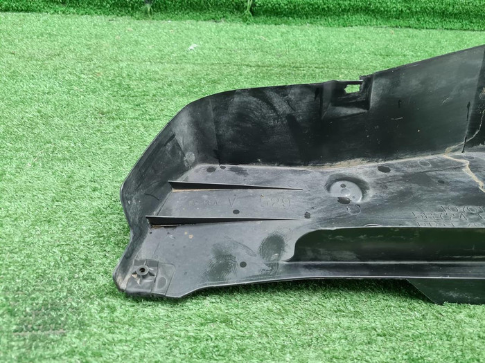 Пыльник заднего бампера Land Cruiser 200 (15-21)