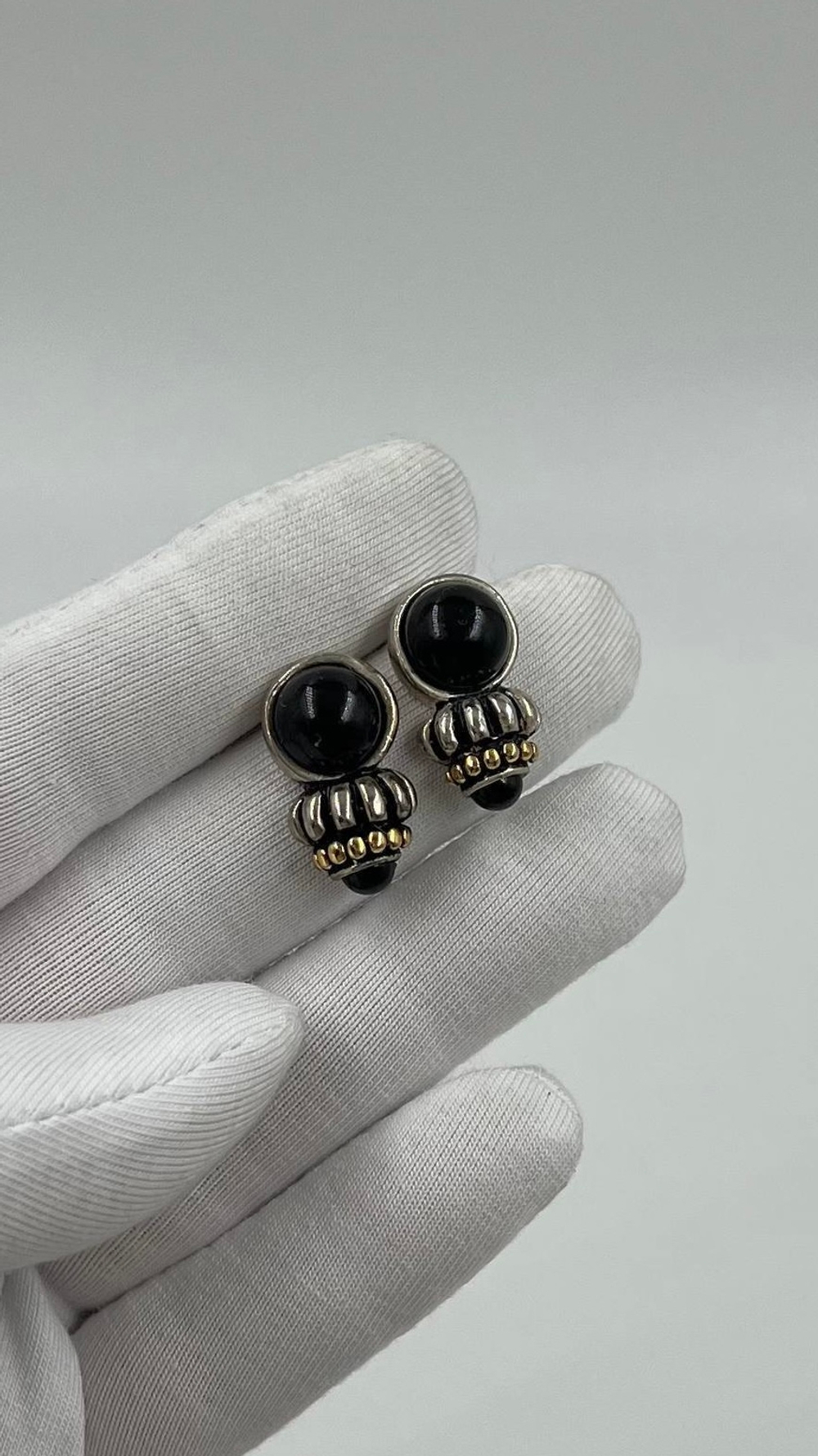 Серьги с чёрными вставками