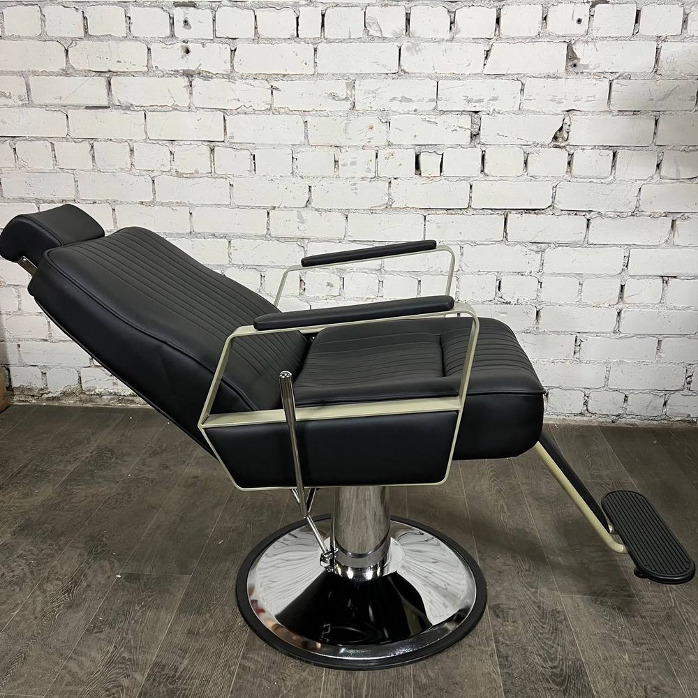 Парикмахерское кресло Роберт.