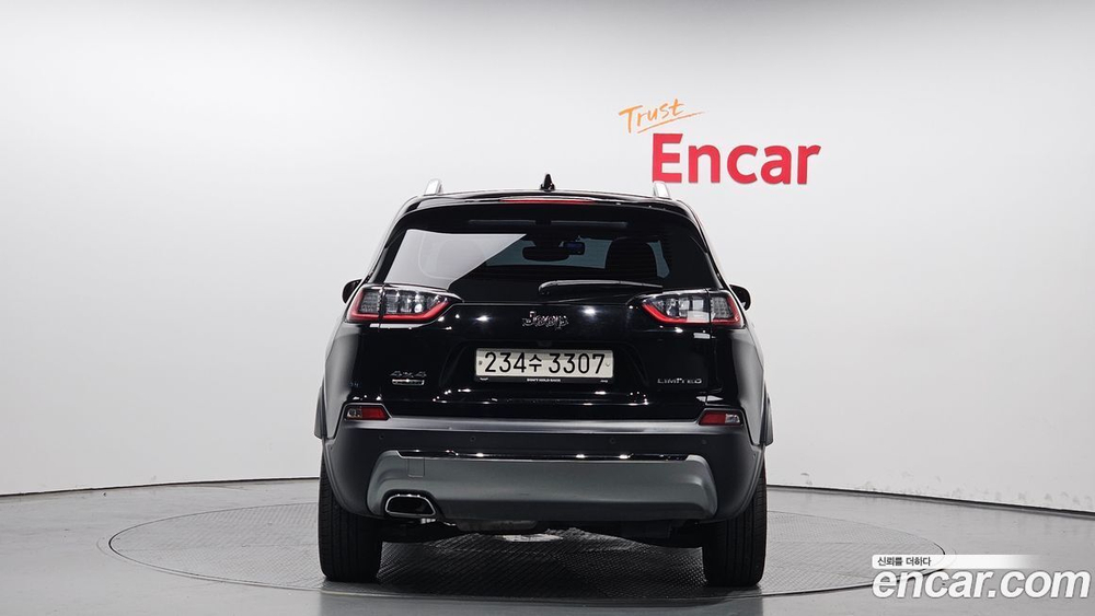 Jeep Cherokee (KL) 2.2 Дизель Limited 4WD (12.2019)