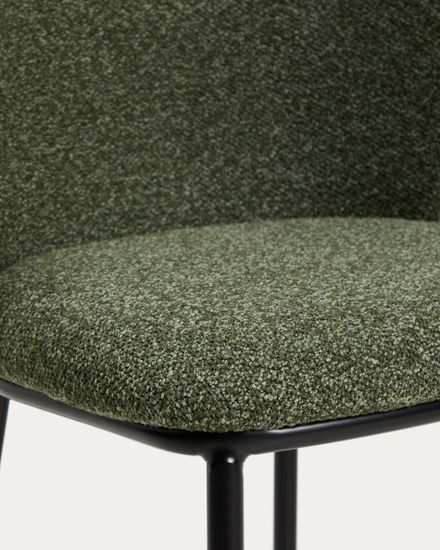 Барный стул Ciselia из темно-зеленого шенилла с ножками из черной стали