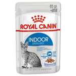 Royal Canin корм консервированный для взрослых кошек кусочки в желе домашние стерилизованные