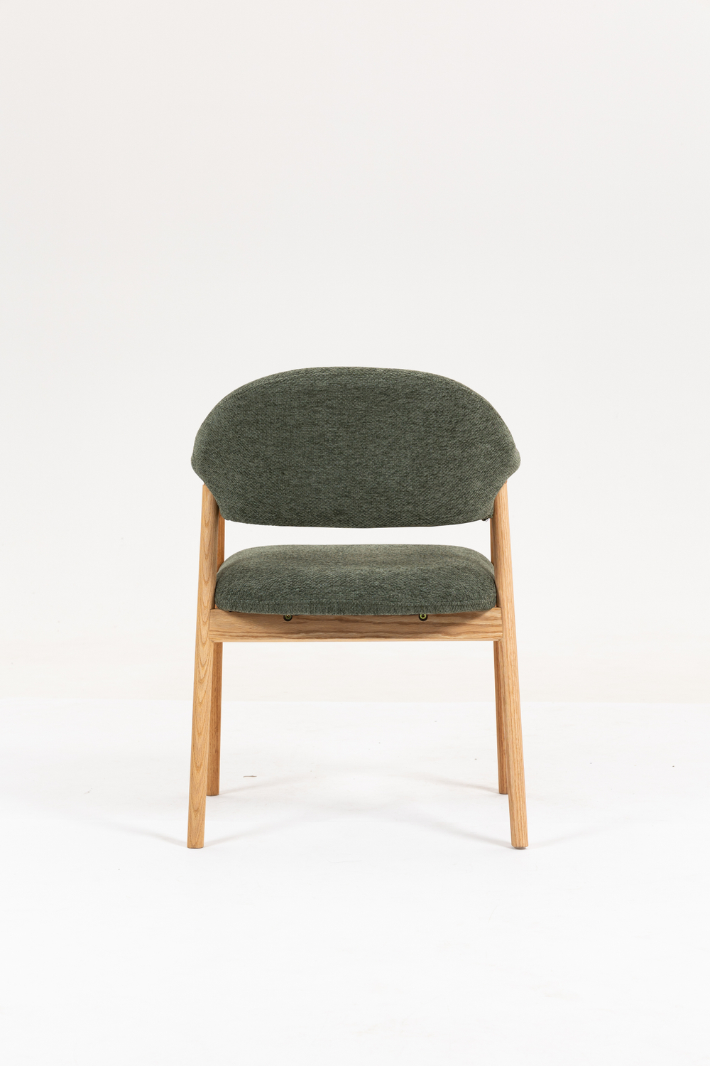 Стул обеденный Tavu с деревянными ножками зеленый