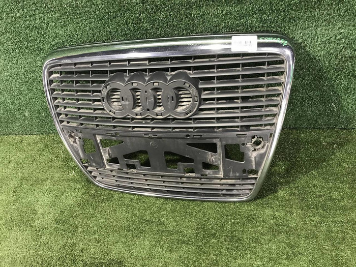 Решетка радиатора Audi A6 3 C6 (2004-2008)