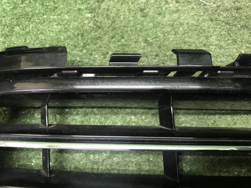 Решетка перед бампера VW Touareg 2 NF 14-18 R-Line