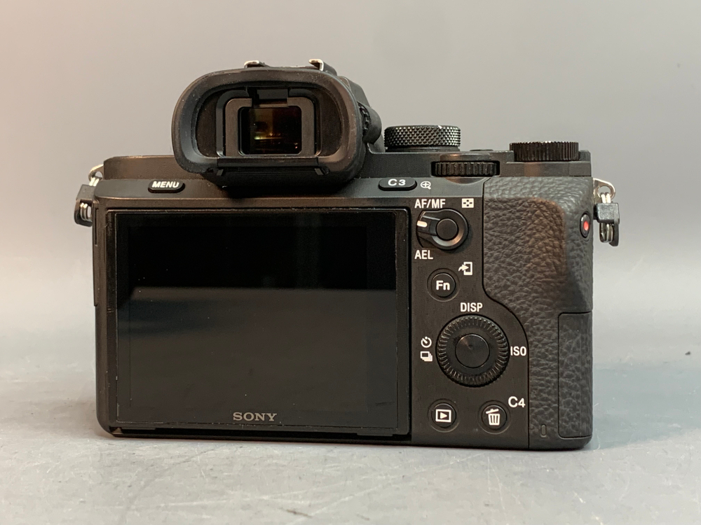 Sony A7 II 82.000 Кадров, экран работает не во всех положениях