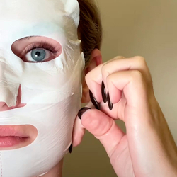 Лифтинговая стрейч-маска La Mente (Япония)