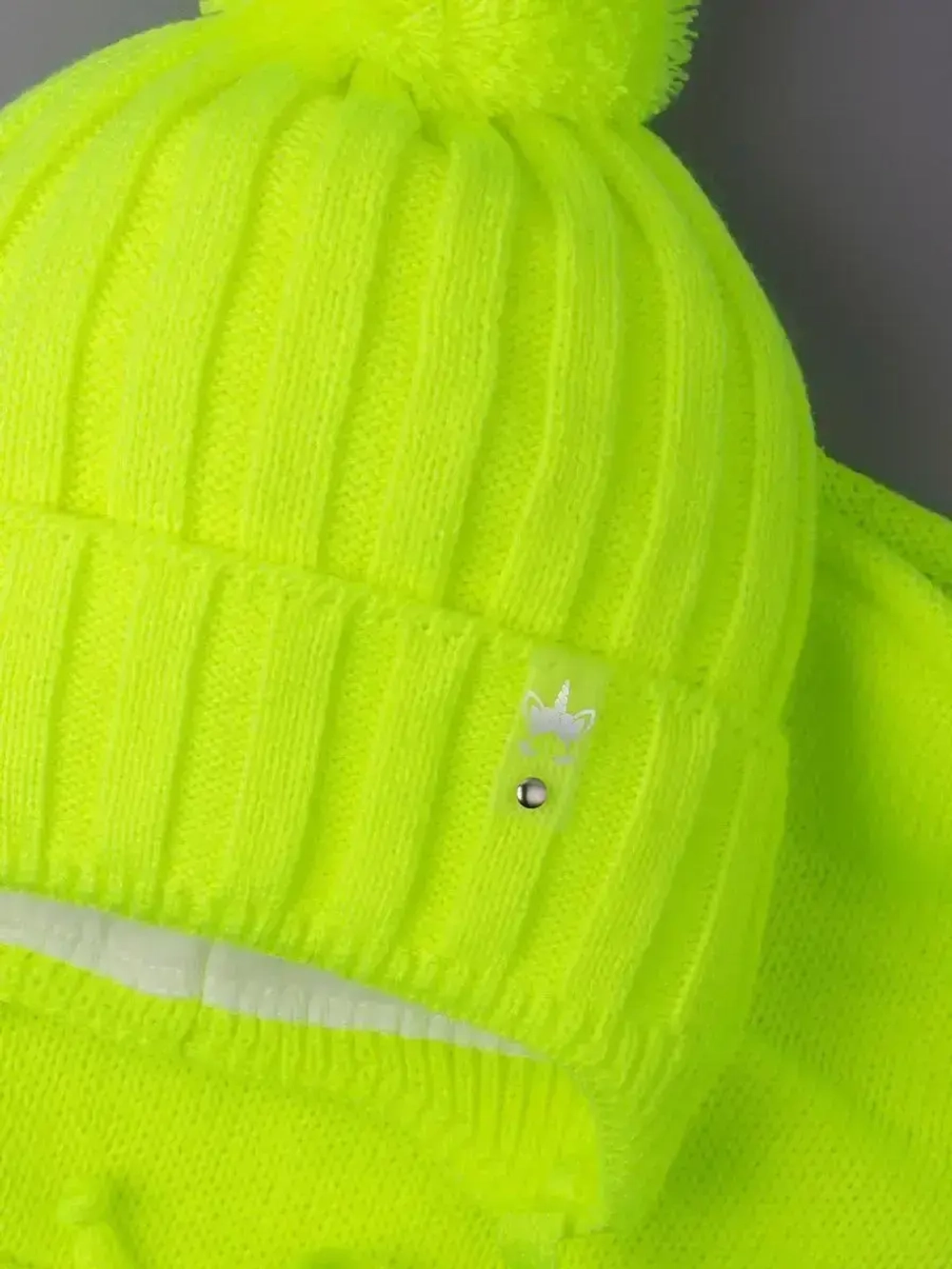 Шапка для девочек осенняя и снуд