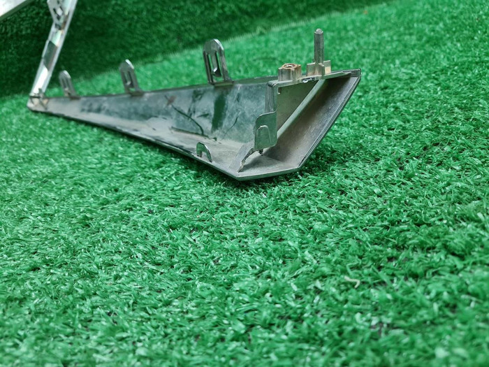 Молдинг решетки радиатора Lexus RX 4 (2015-2019)