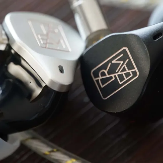 SIMGOT EM10 Black/Silver