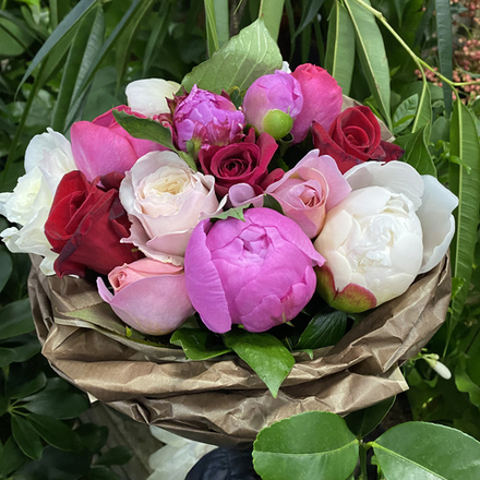 🌸♛ Пионы и розы — букет исключительных ароматных цветов — 8 марта у Феи