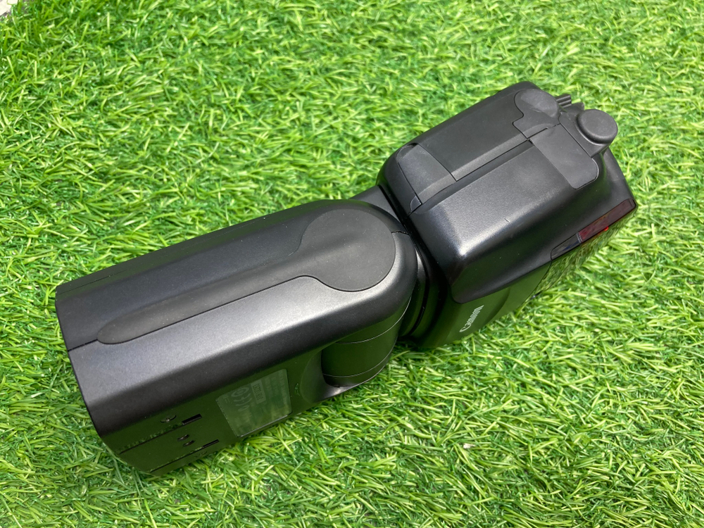 Canon Speedlite 600EX-RT