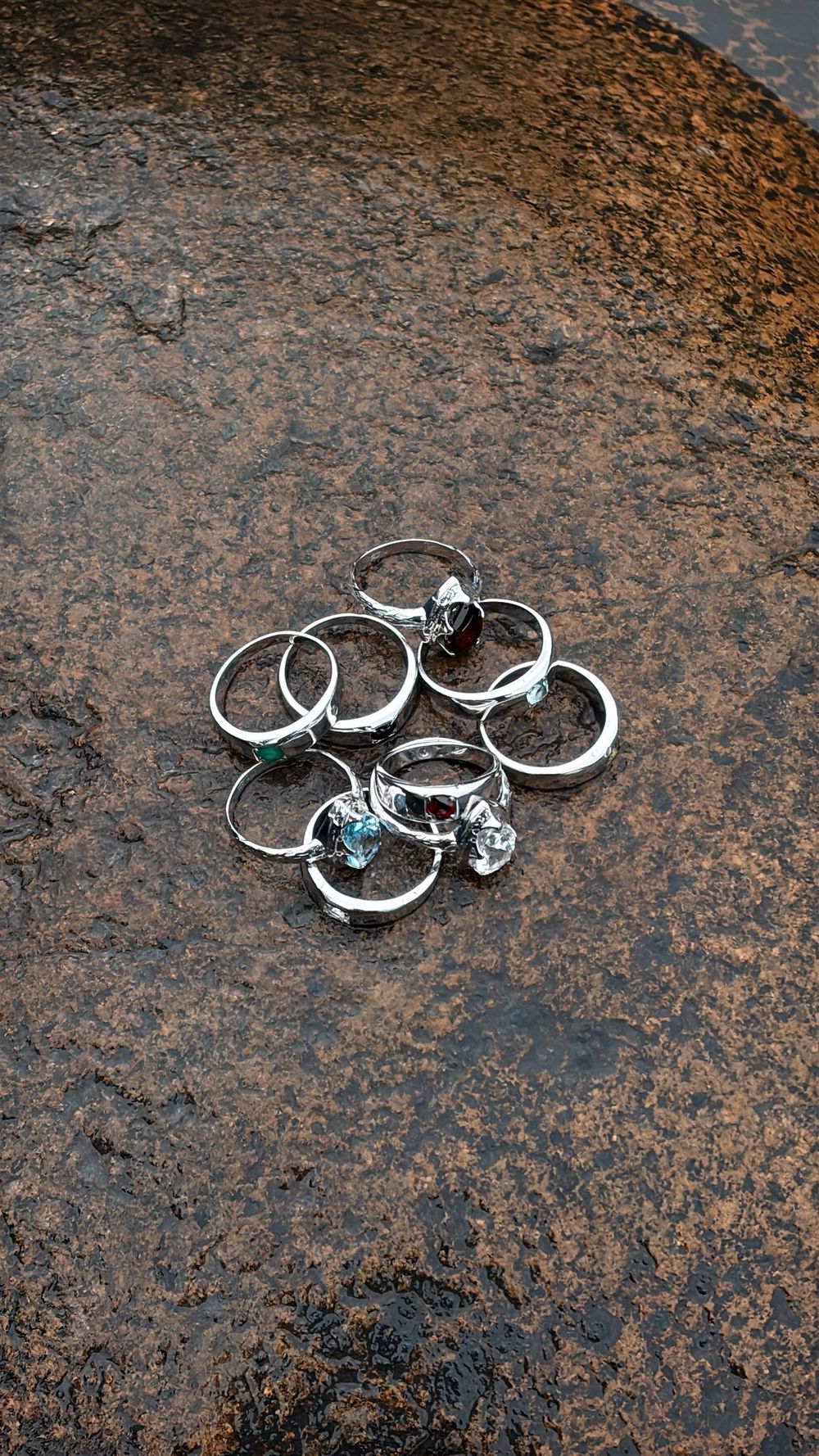 Кольцо Crystal Round с черной шпинелью