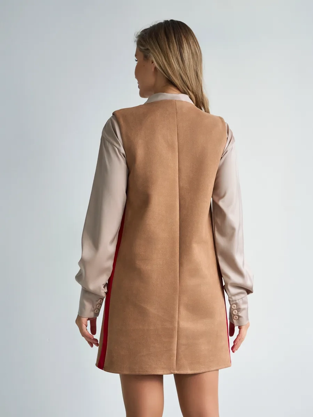 Платье сарафан офисное замшевое А силуэт с лампасами