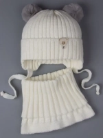 Шапка для девочки зимняя вязаная и снуд