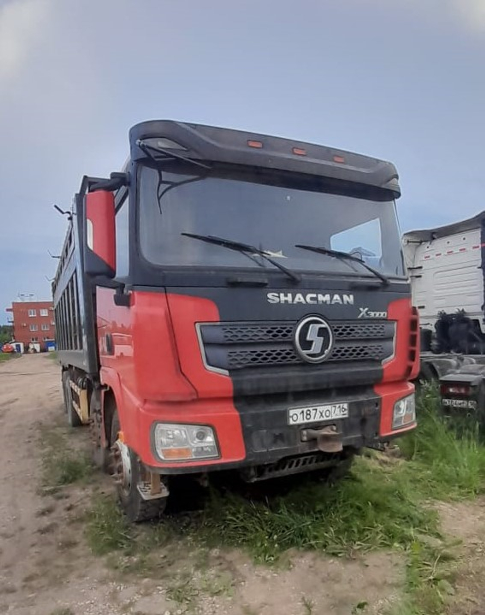 Shacman (Shaanxi) SX* 8x4 Самосвал SX33186V366 (Дизельный, 11,6 л, 423 л.с., МТ)