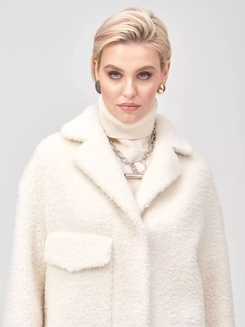 Шуба женская из овечьей шерсти мериноса, SilverFox (арт. S1138rm023bz)
