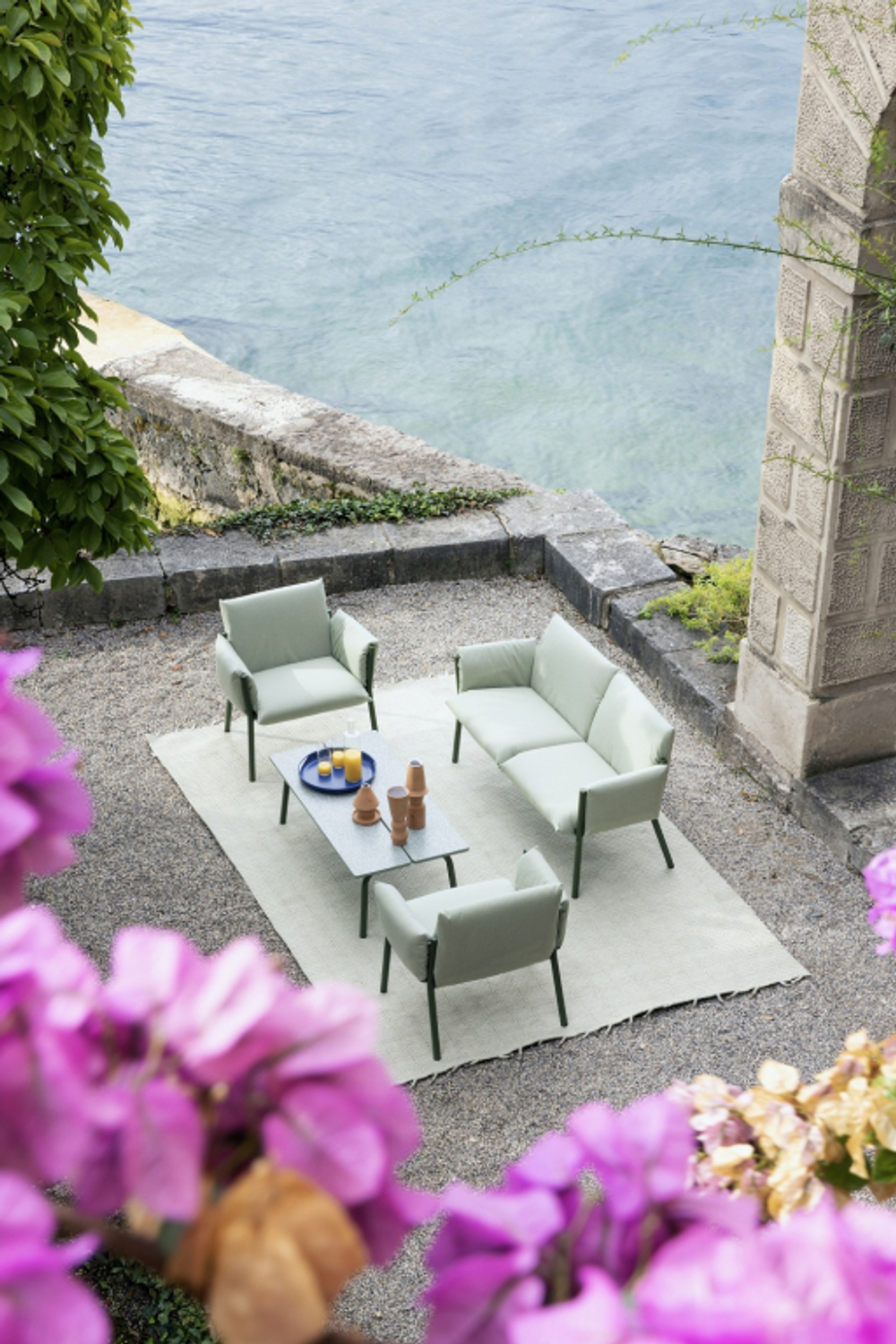 Кресло лаунж металлическое c подушками Scab Design Brezza Lounge, оливковый, светло-зеленый