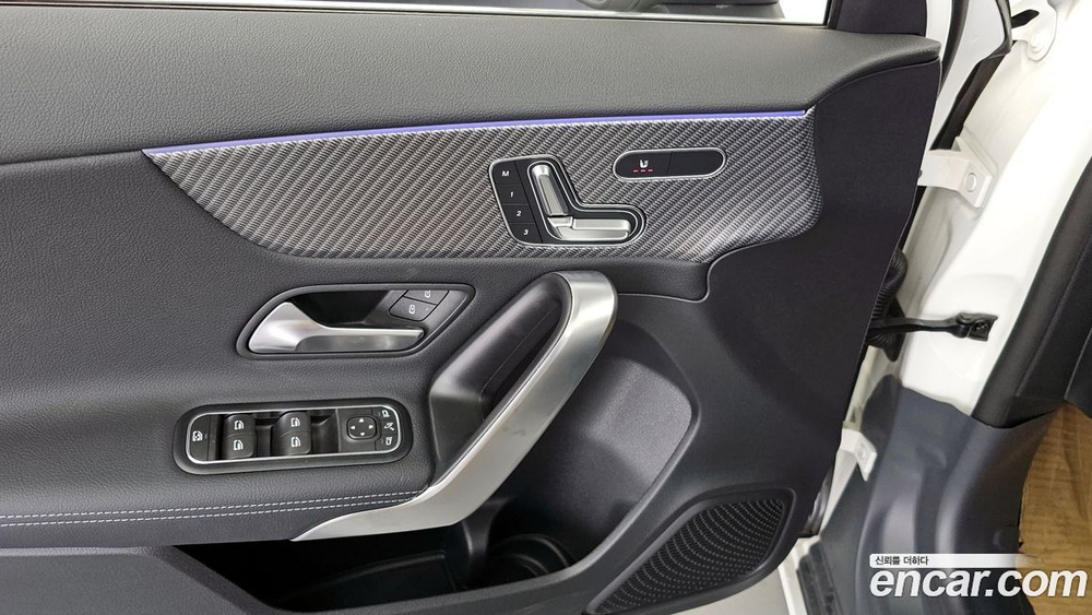 Mercedes-Benz A-Class W177 A220 Hatchback (04.2024)