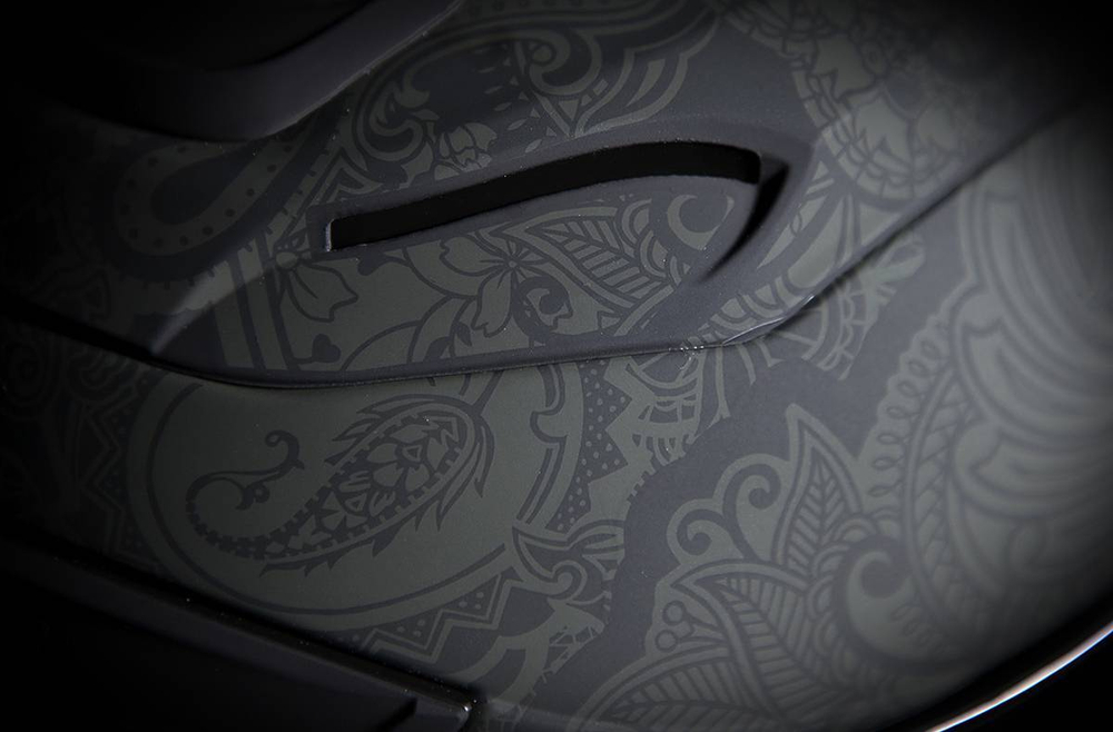 Мотошлем Icon Airmada Chantilly