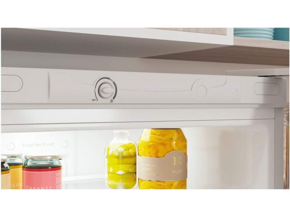 Холодильник двухкамерный Indesit ITR 4200 W Total No Frost белый