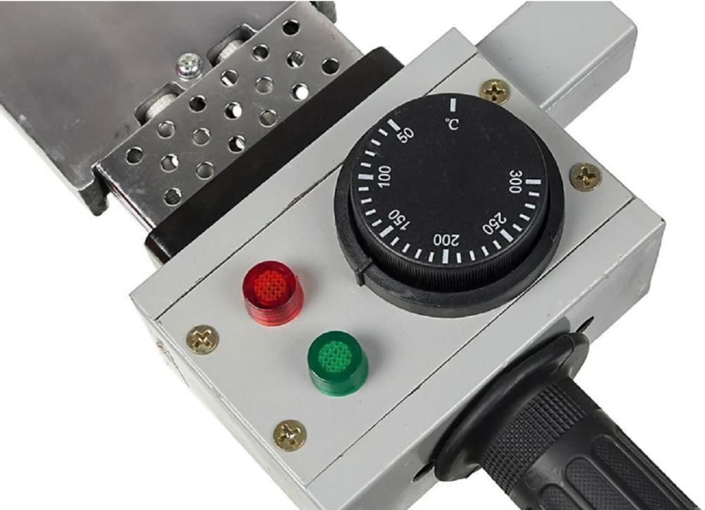 Аппарат для сварки пластиковых труб АСПТ-1000 Ресанта